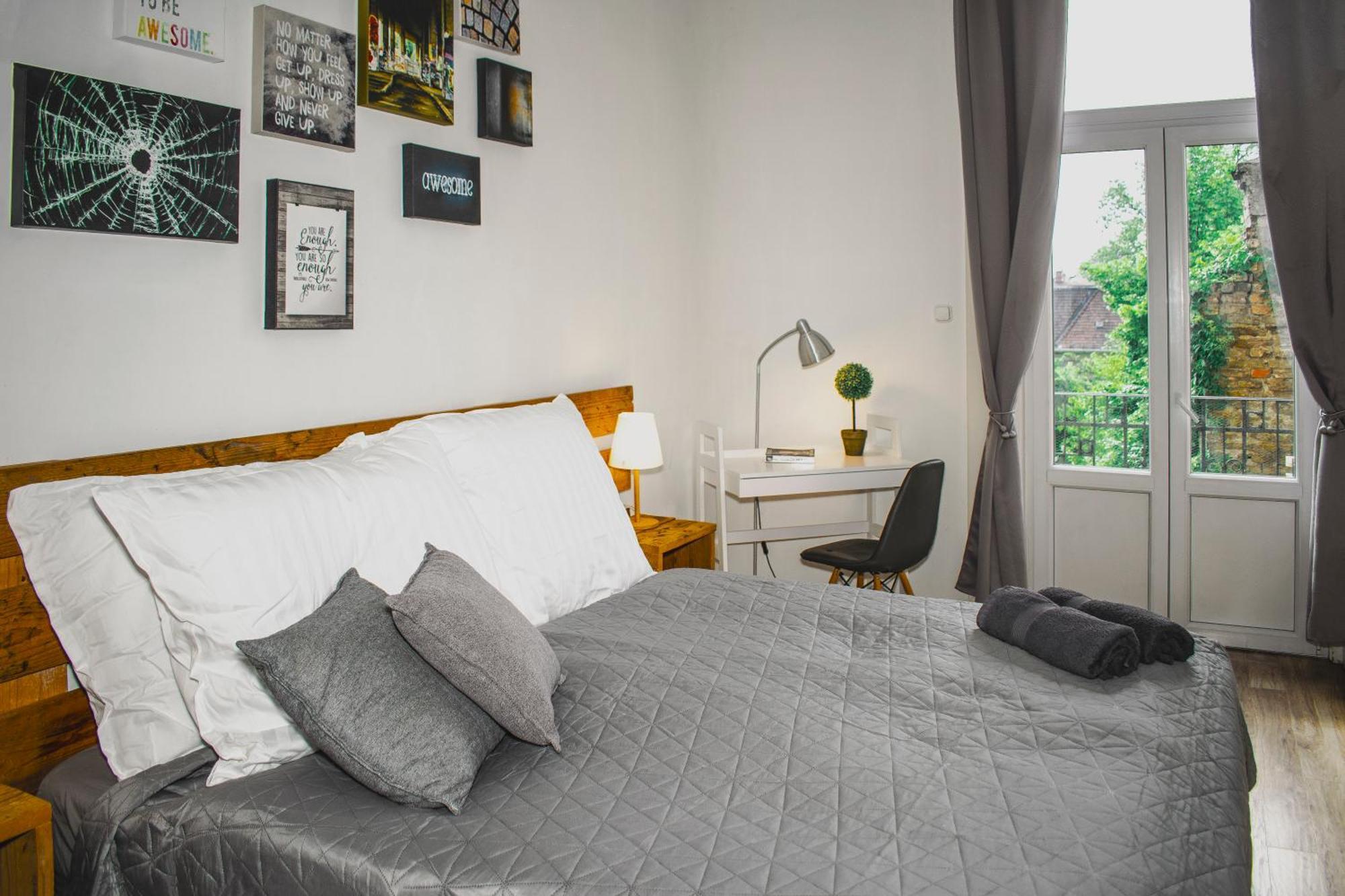 3 Room Apartment In The Beautiful Street Budapest Exteriör bild