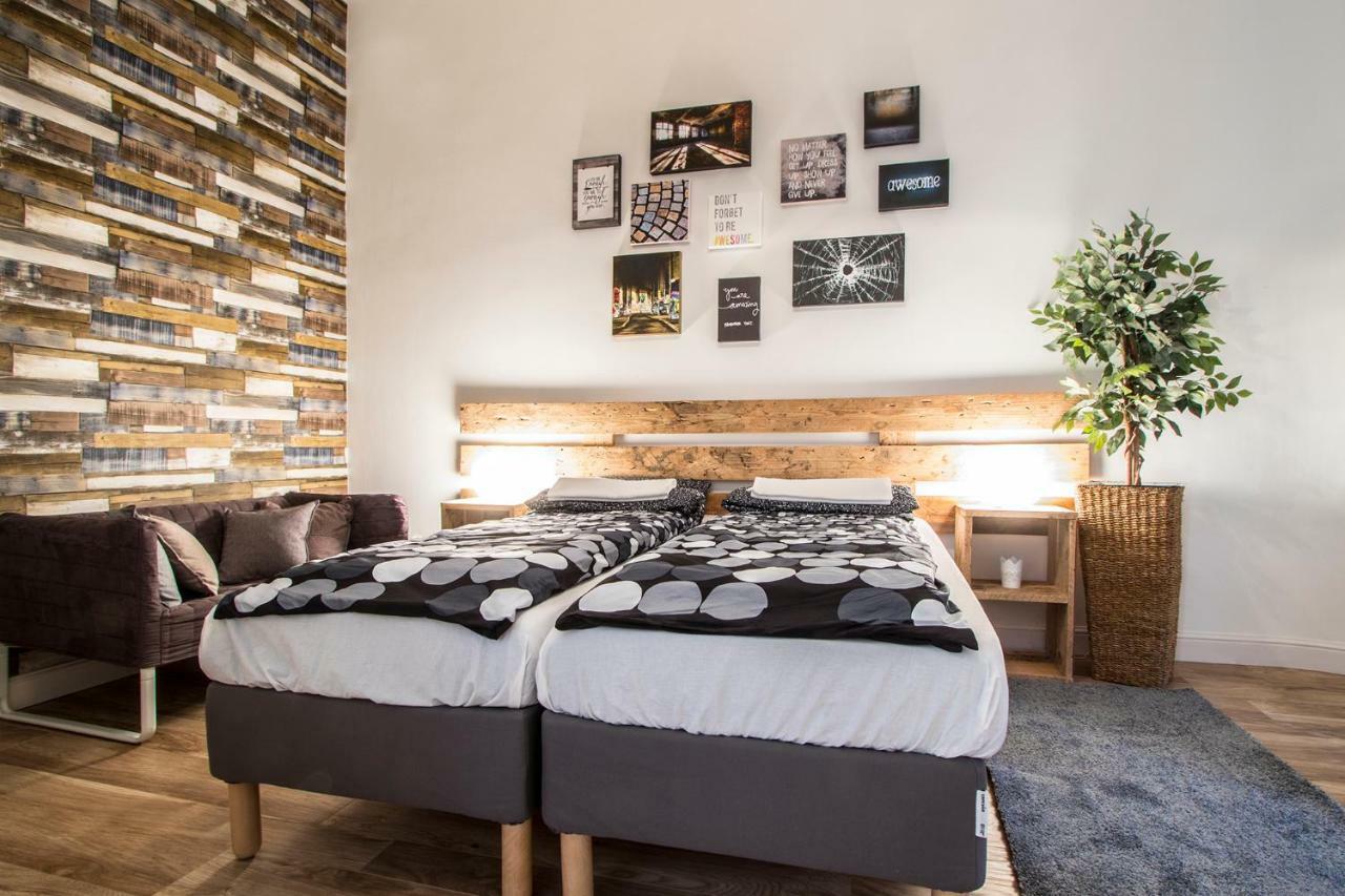 3 Room Apartment In The Beautiful Street Budapest Exteriör bild