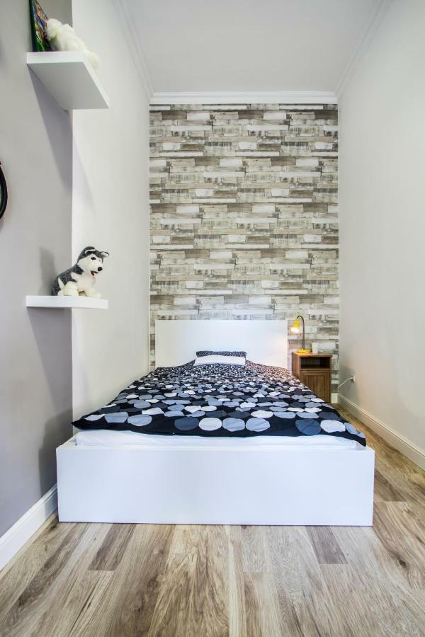 3 Room Apartment In The Beautiful Street Budapest Exteriör bild